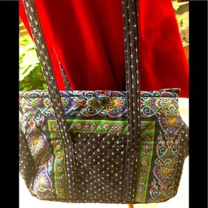 Extra-Large Vera Bradley Quilted Shoulder Very Large Paisley Gorgeous Bag 🌸💝